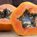 How-to-eat-papaya